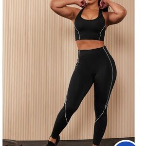 NWT $75 Fabletics Motion365+ High-Waisted Piped Legging